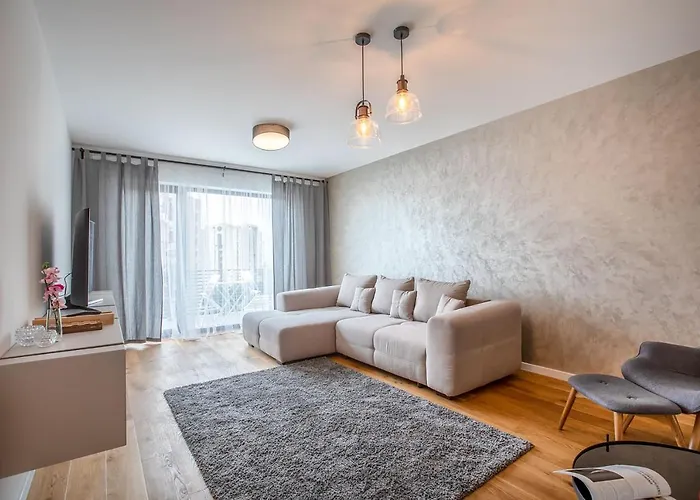 Warm Amber Apartment *