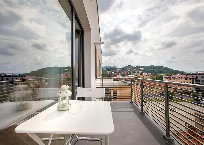 Warm Amber Apartment *